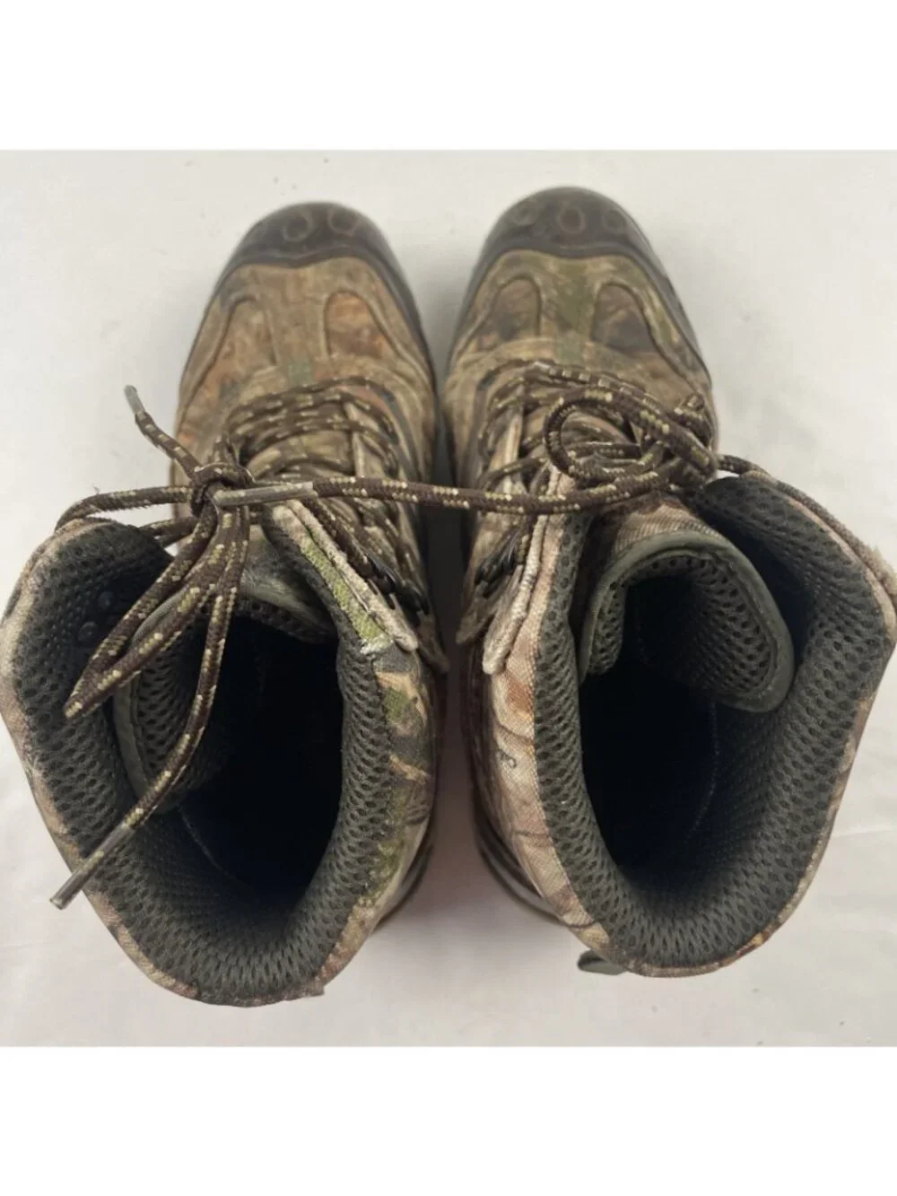 Cabela’s Dry-Plus Hunting Boots Camo Men’s 10W Scent Eliminator Vibram Sole
